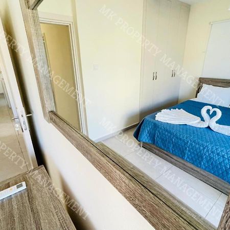 Milos City Center Apts No.34 Larnaca Esterno foto
