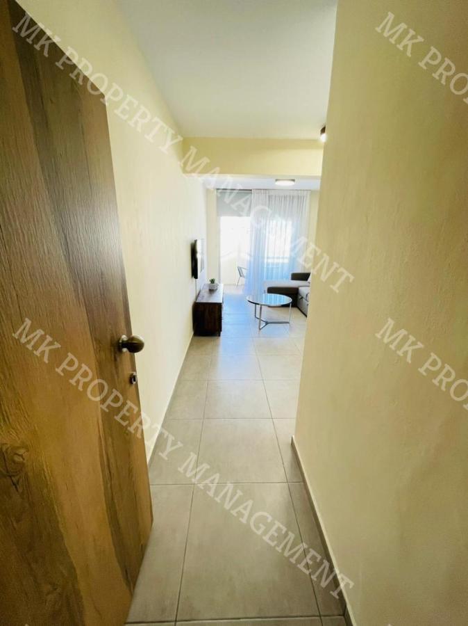 Milos City Center Apts No.34 Larnaca Esterno foto