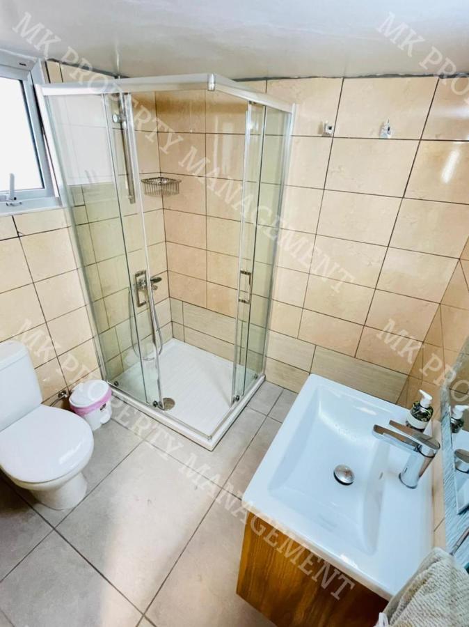 Milos City Center Apts No.34 Larnaca Esterno foto