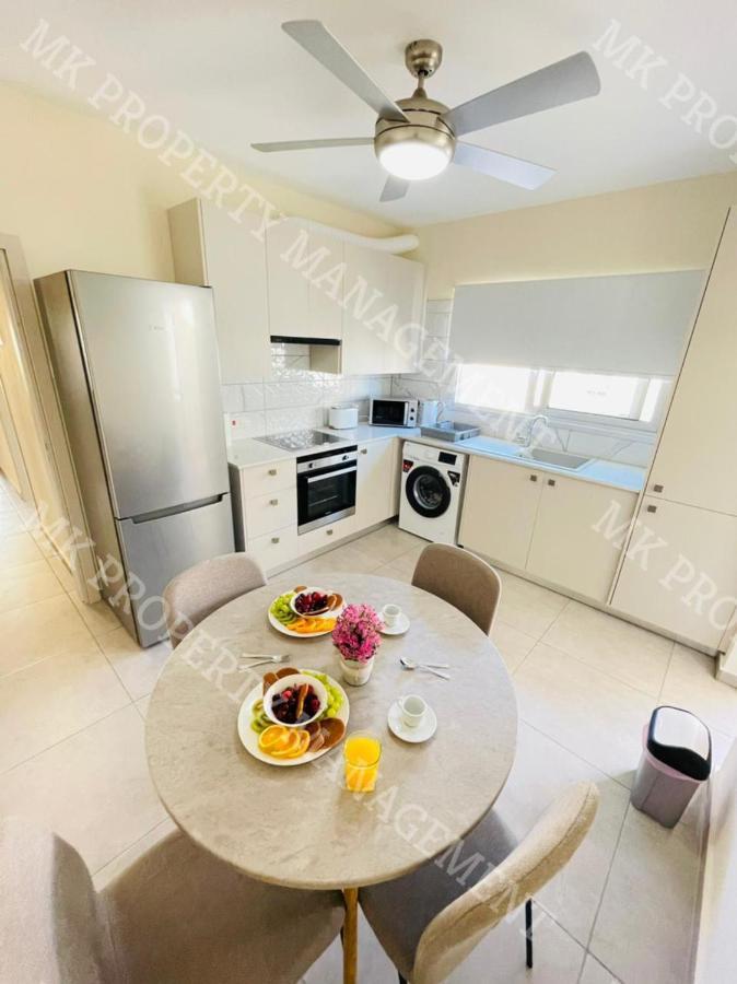 Milos City Center Apts No.34 Larnaca Esterno foto