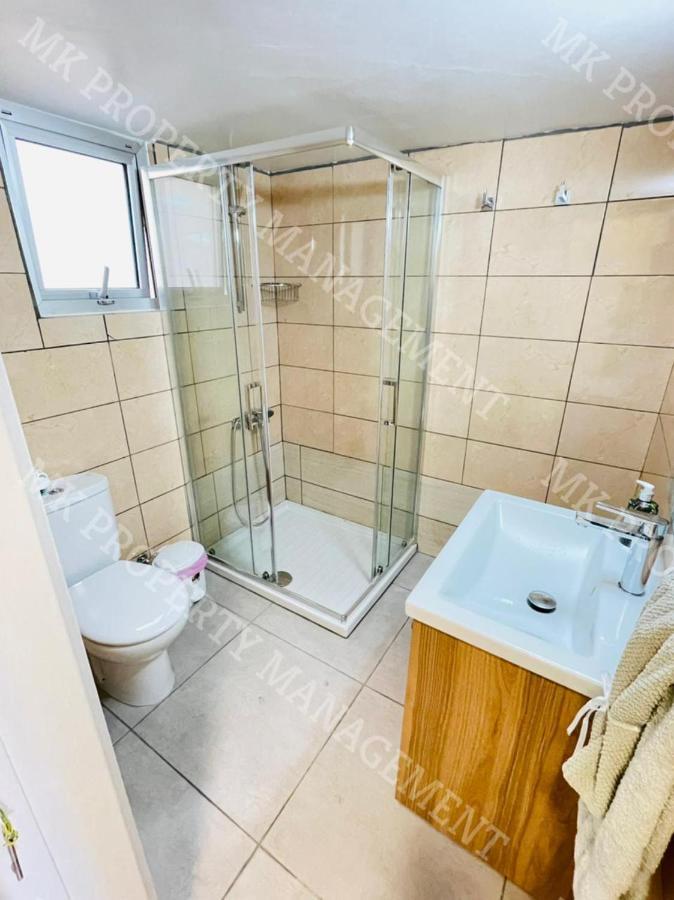 Milos City Center Apts No.34 Larnaca Esterno foto