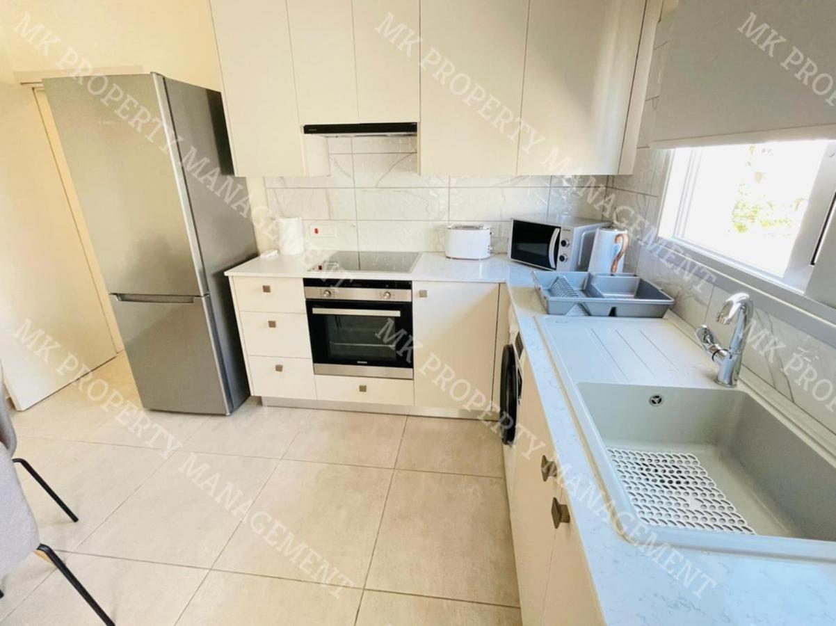 Milos City Center Apts No.34 Larnaca Esterno foto
