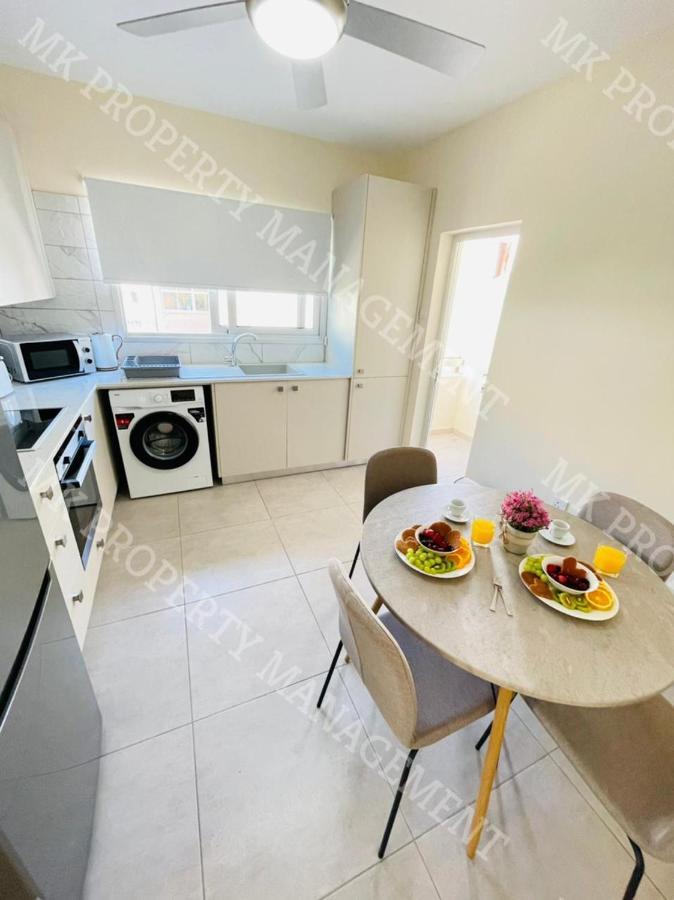 Milos City Center Apts No.34 Larnaca Esterno foto