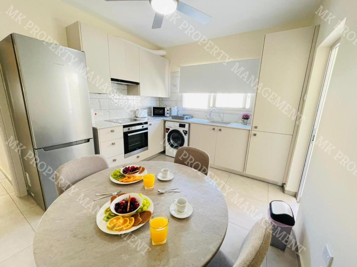 Milos City Center Apts No.34 Larnaca Esterno foto